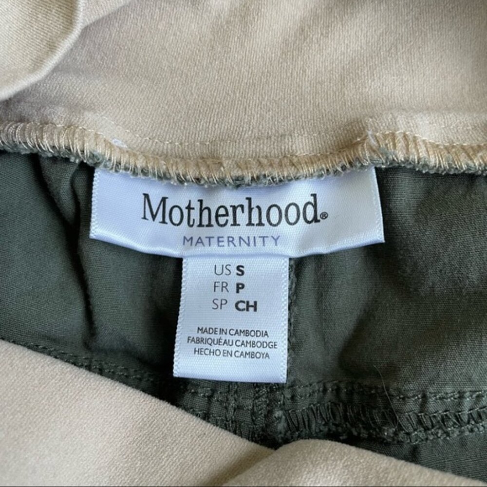 Motherhood Maternity | Olive Green Cargo Shorts With Panel | Size Small - Picture 4 of 9